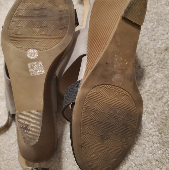 CL by Laundry wedges - Picture 4 of 4